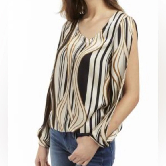 Drew Open Sleeve Pattern Blouse - Picture 1 of 5